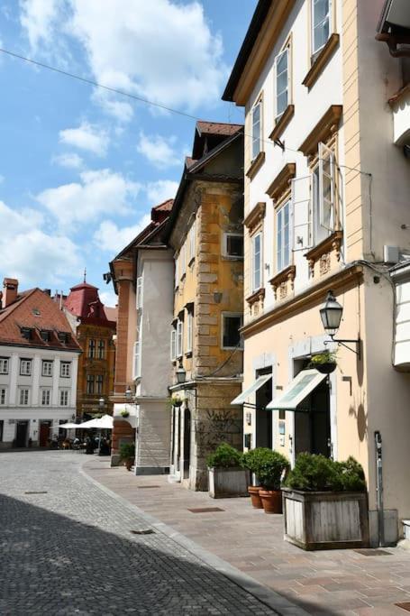 Stairway To Ljubljana Apartment Exterior photo